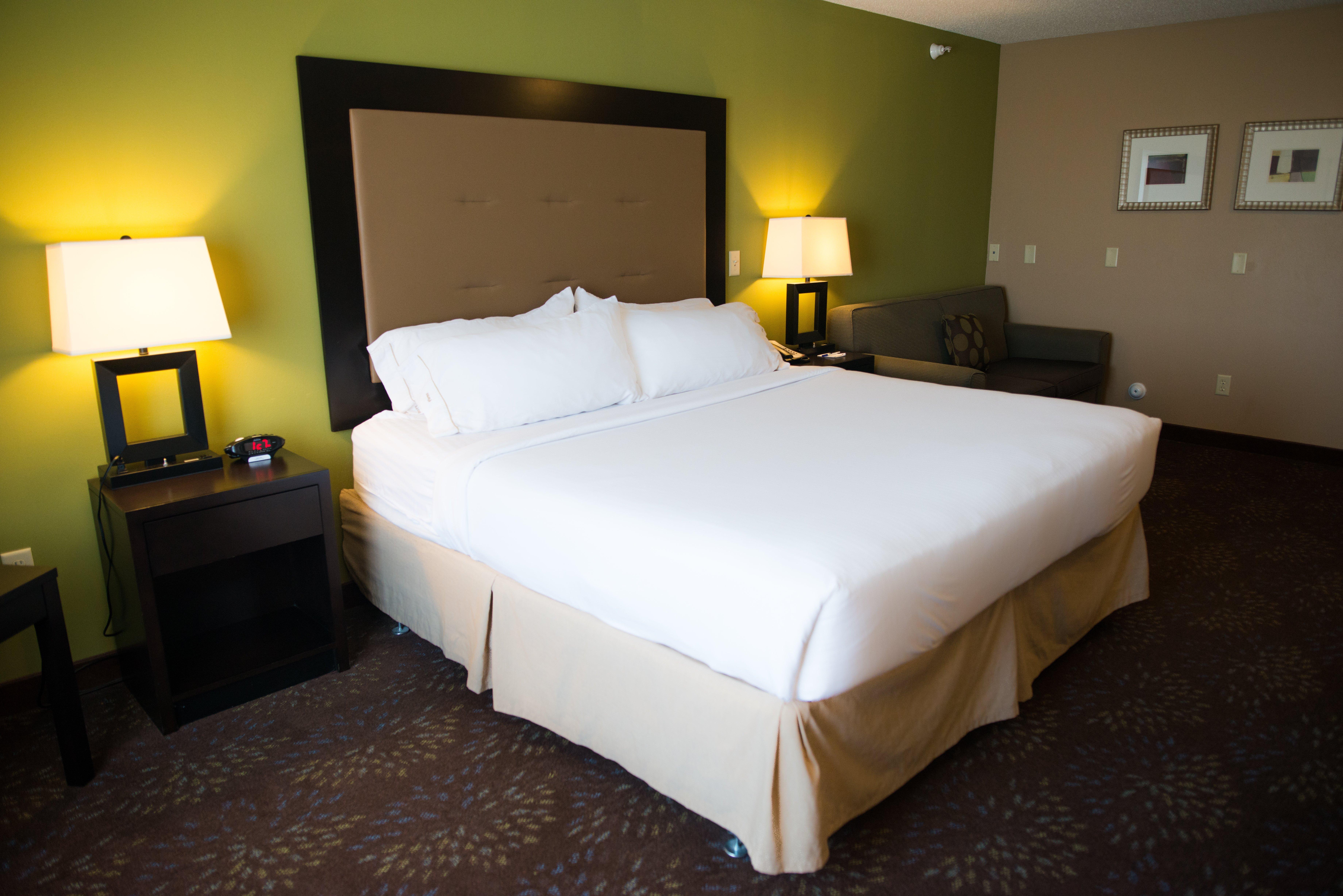 Holiday Inn Express & Suites Northwood By Ihg Silver Lake Exteriér fotografie