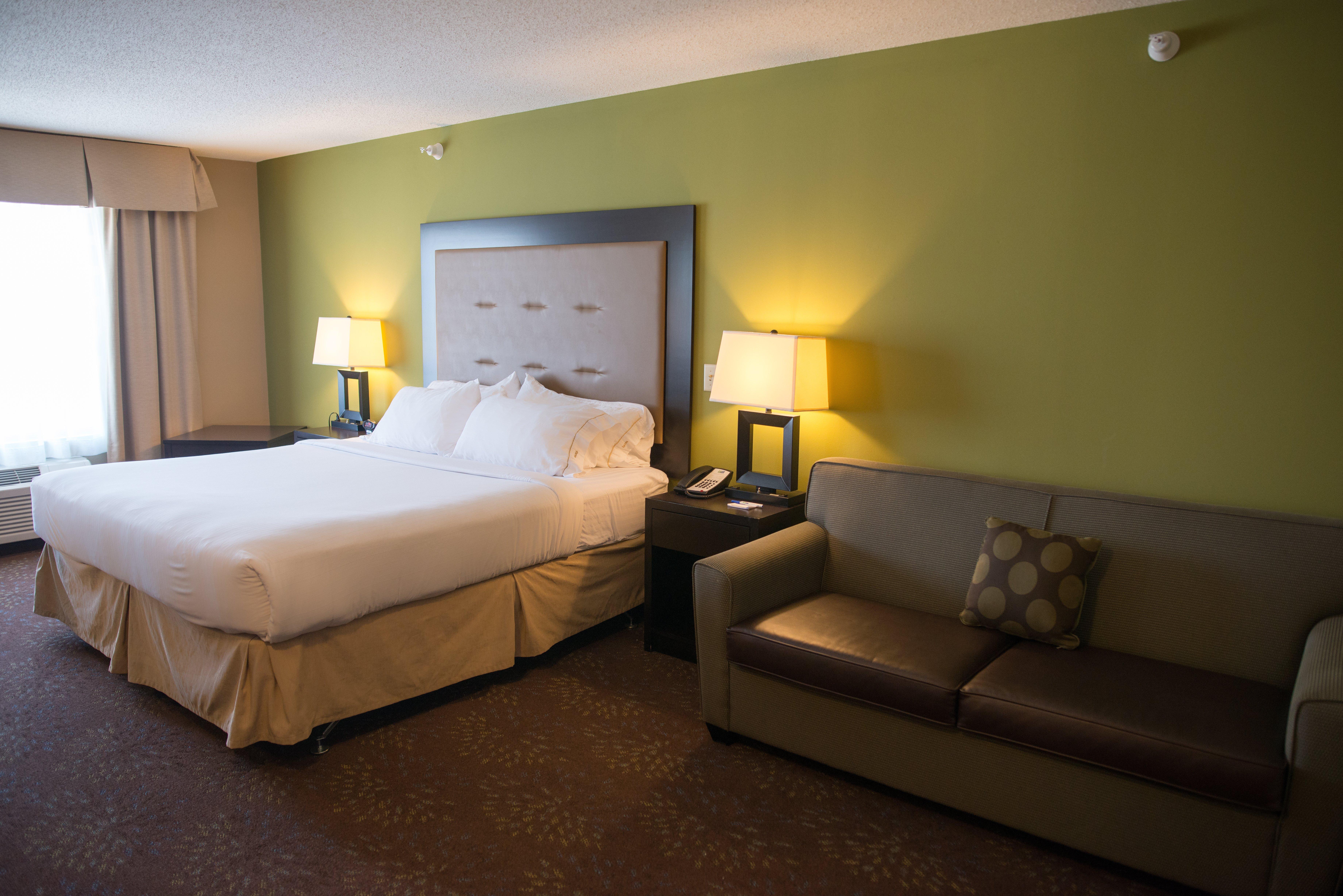 Holiday Inn Express & Suites Northwood By Ihg Silver Lake Exteriér fotografie
