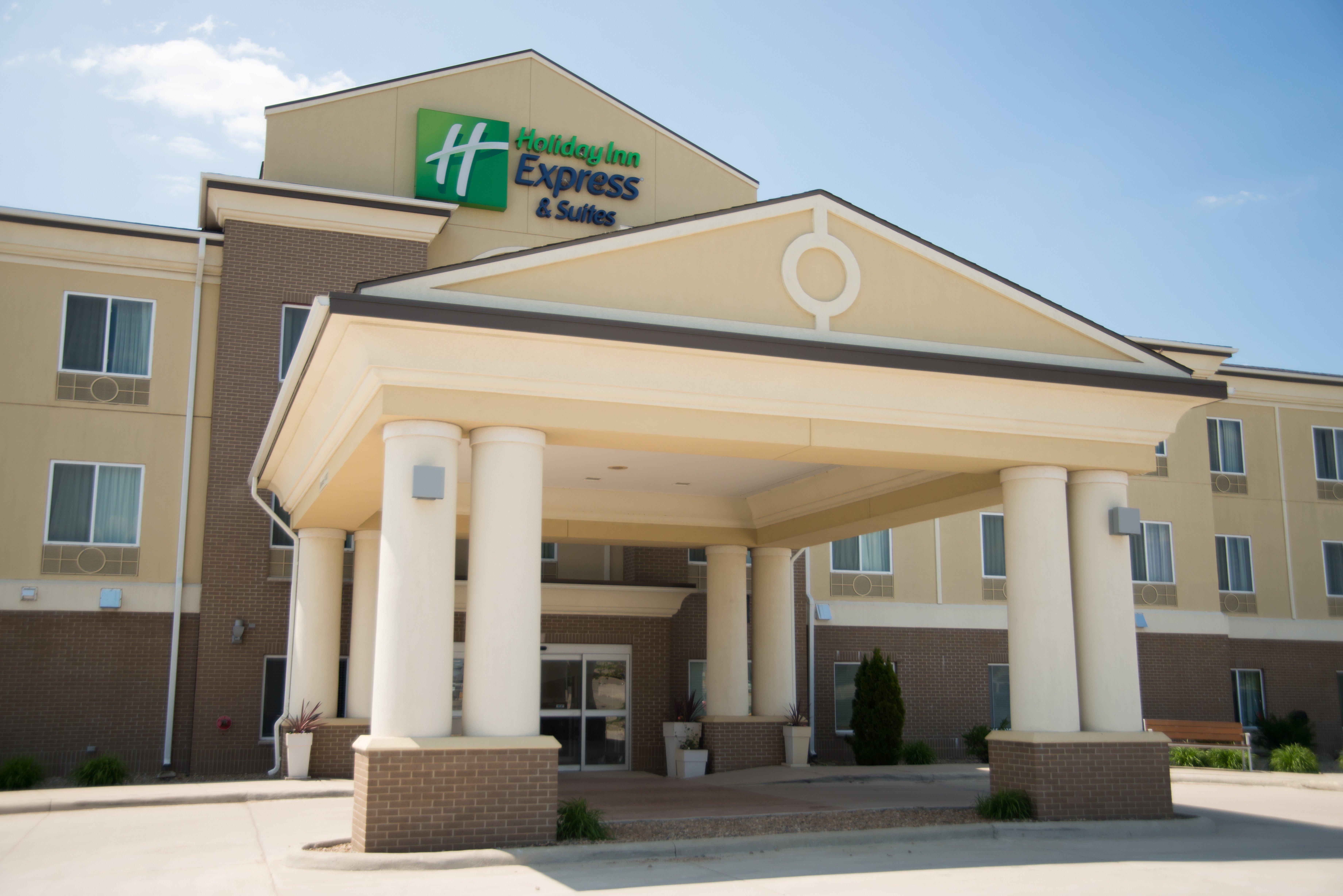 Holiday Inn Express & Suites Northwood By Ihg Silver Lake Exteriér fotografie