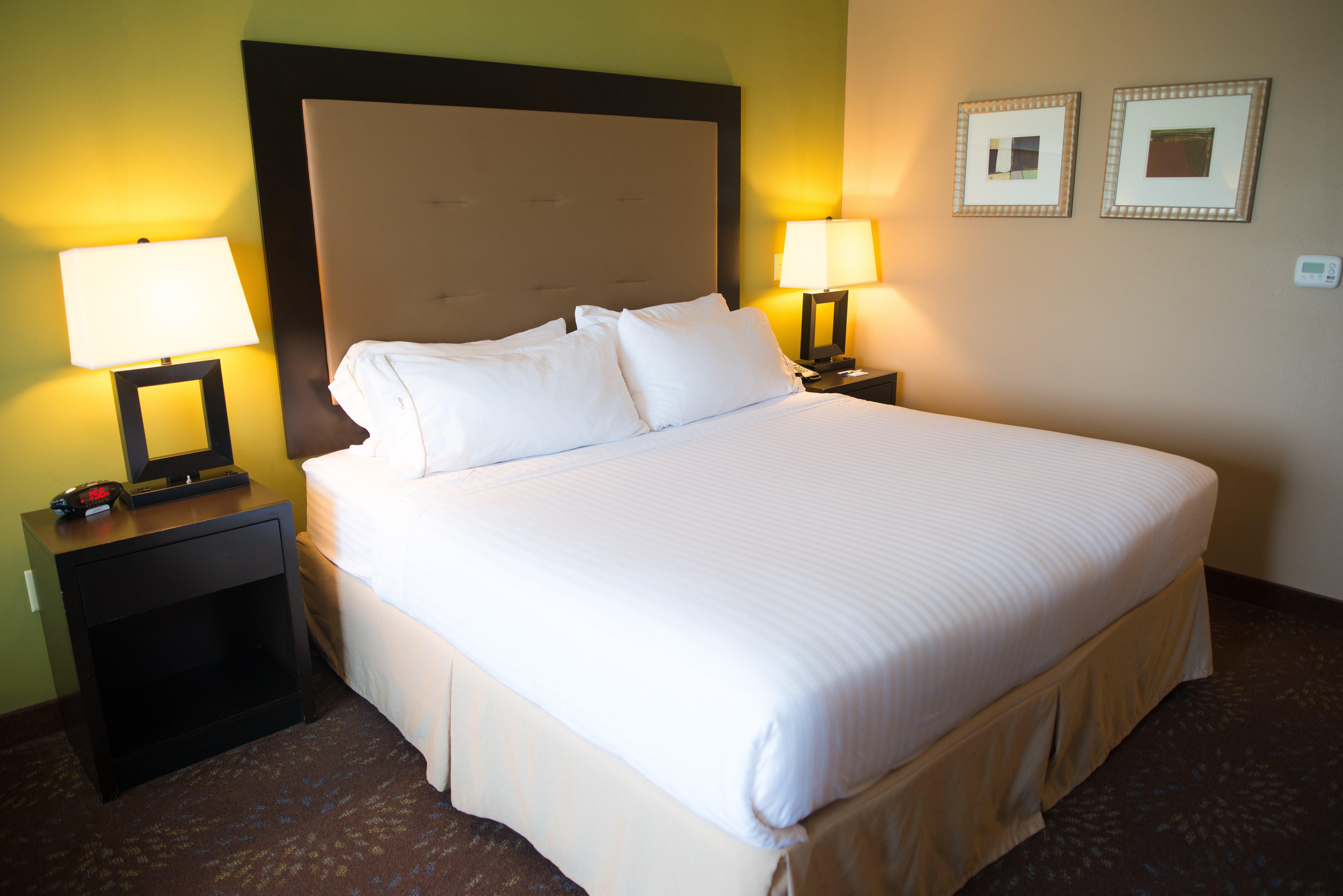 Holiday Inn Express & Suites Northwood By Ihg Silver Lake Exteriér fotografie