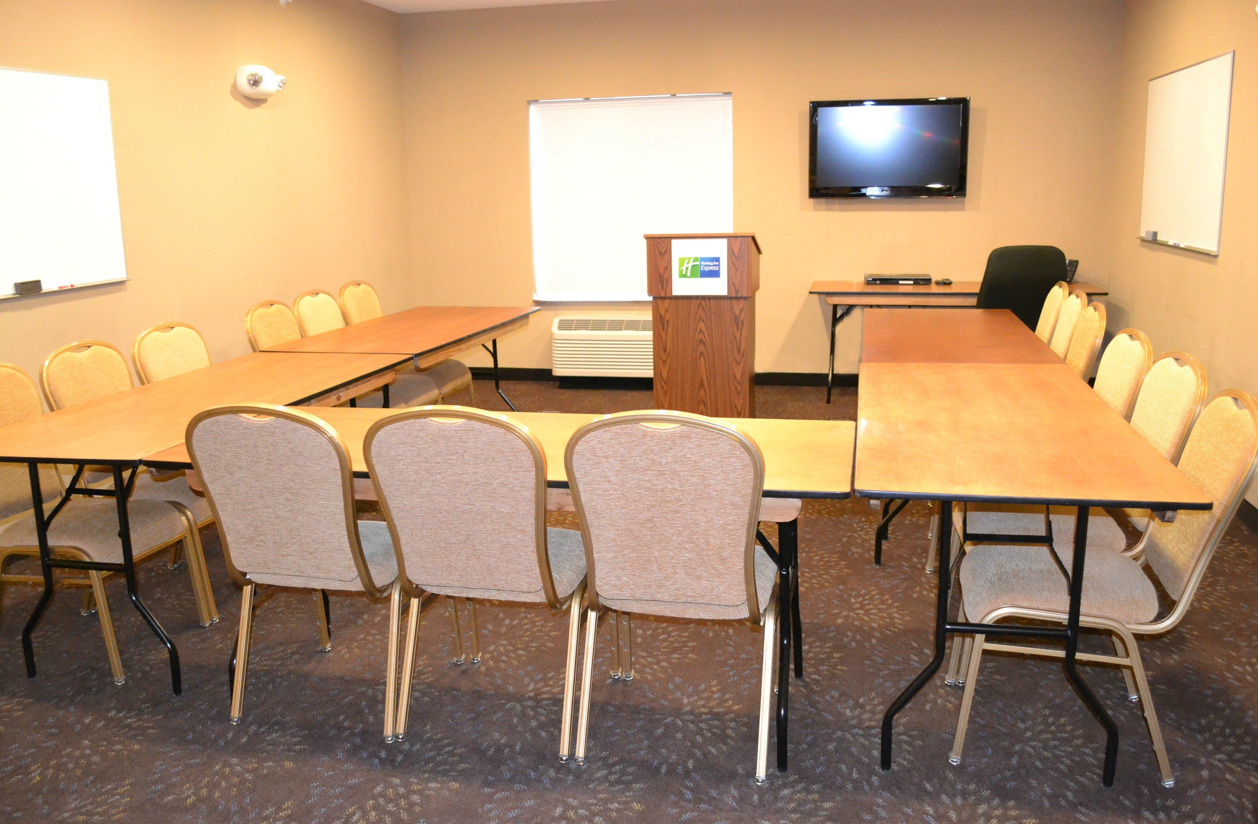 Holiday Inn Express & Suites Northwood By Ihg Silver Lake Exteriér fotografie