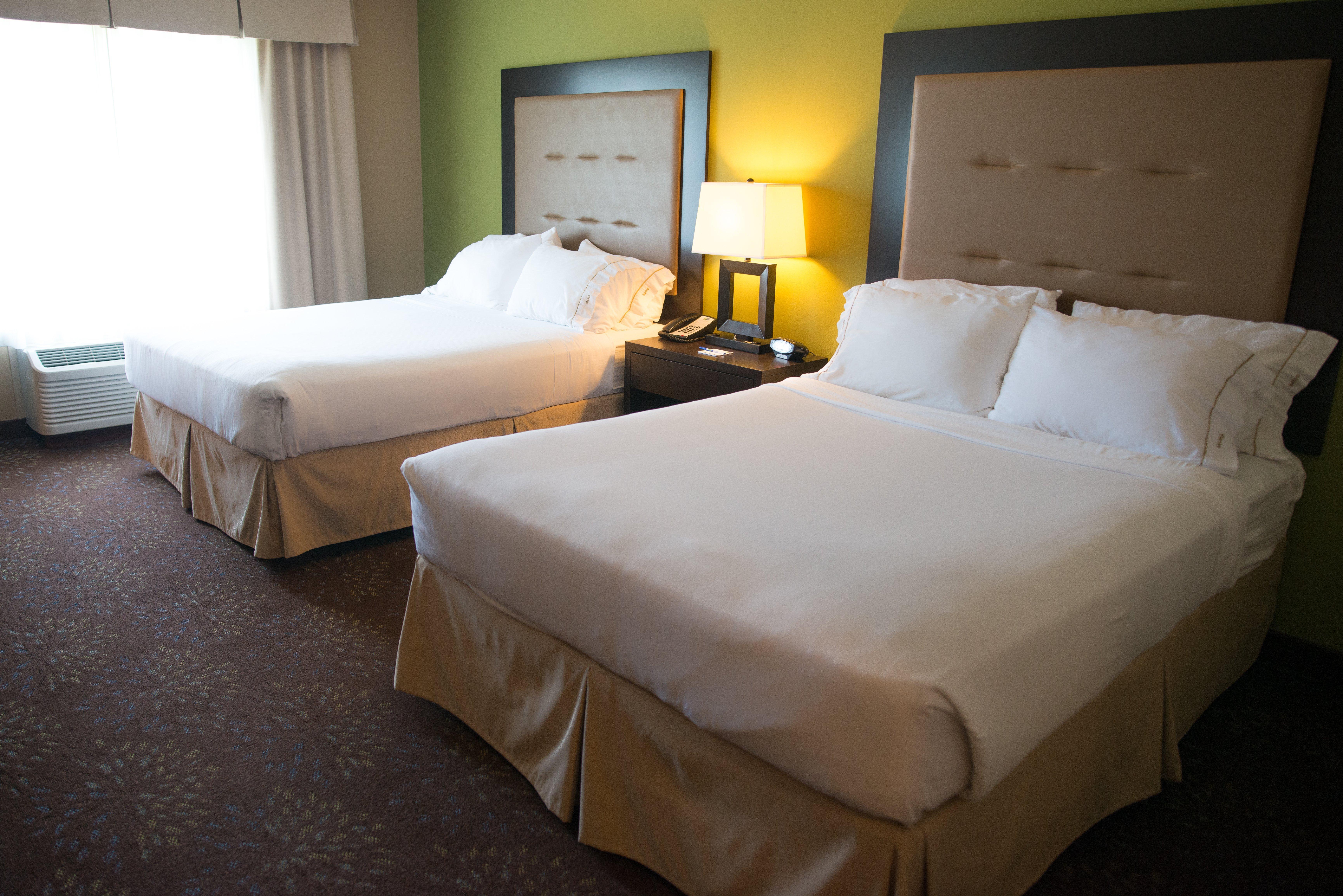 Holiday Inn Express & Suites Northwood By Ihg Silver Lake Exteriér fotografie
