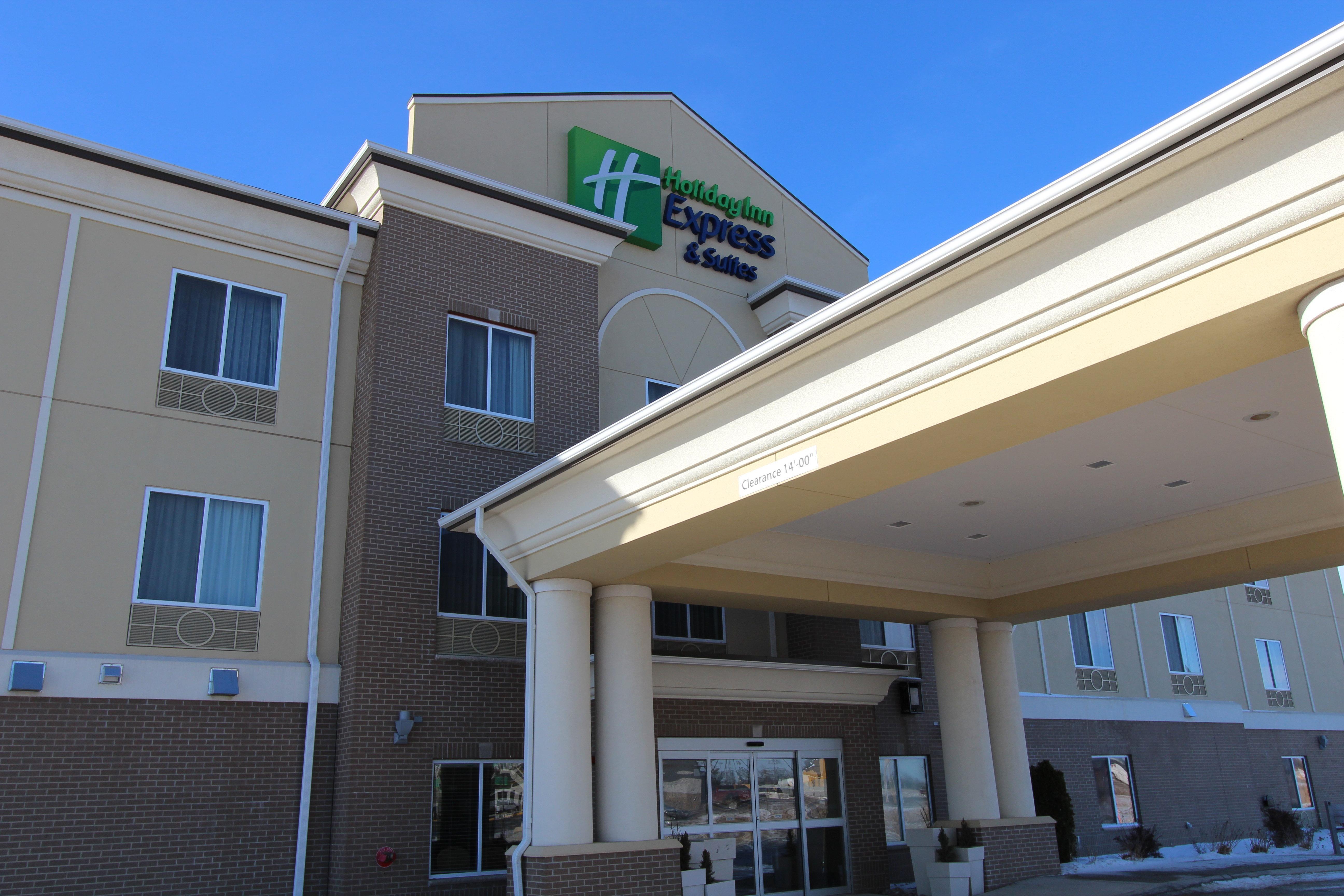 Holiday Inn Express & Suites Northwood By Ihg Silver Lake Exteriér fotografie