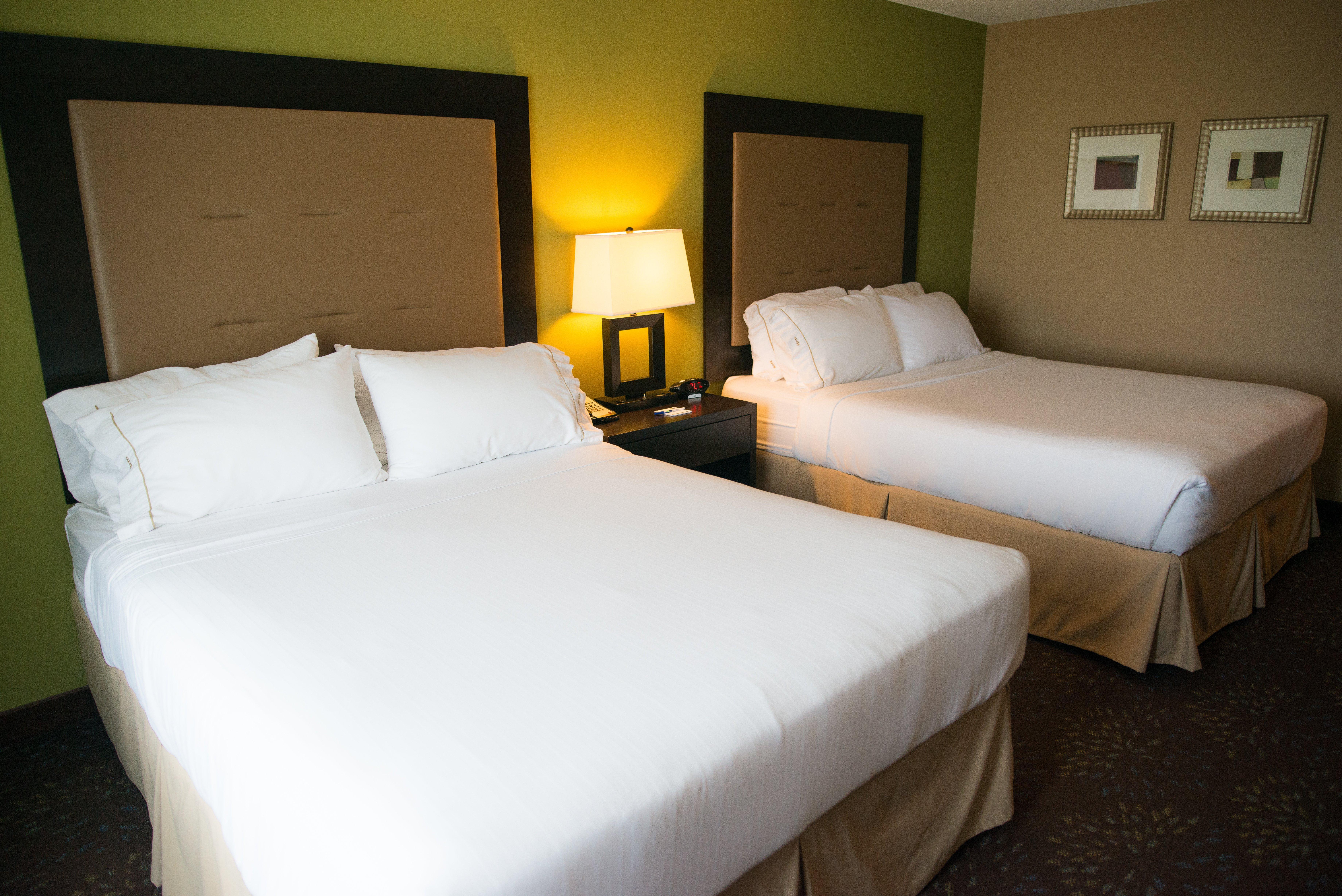 Holiday Inn Express & Suites Northwood By Ihg Silver Lake Exteriér fotografie
