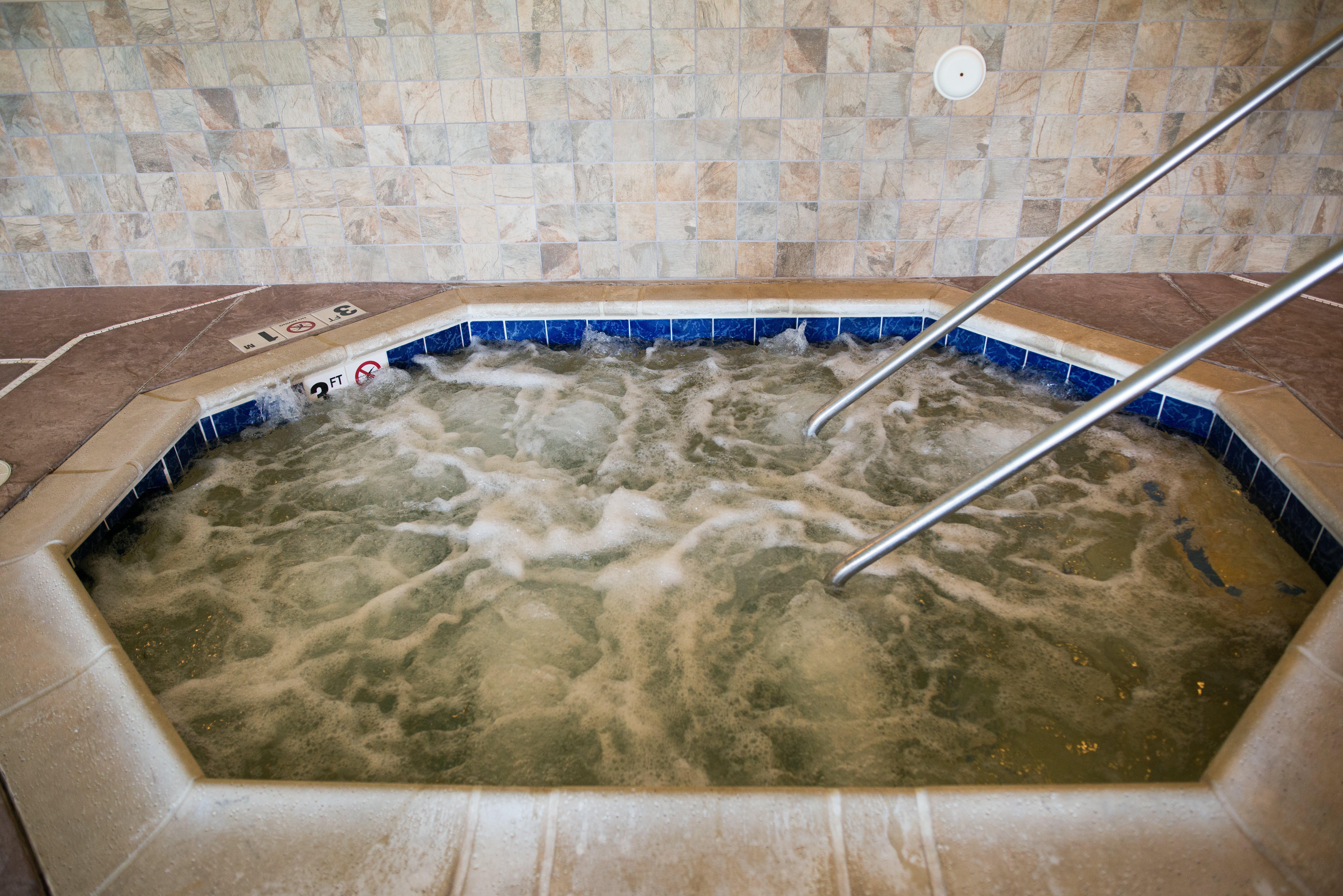 Holiday Inn Express & Suites Northwood By Ihg Silver Lake Exteriér fotografie