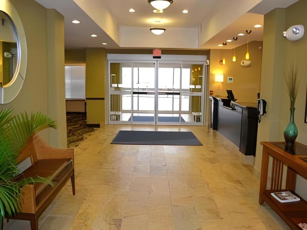 Holiday Inn Express & Suites Northwood By Ihg Silver Lake Exteriér fotografie