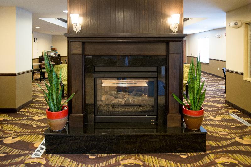 Holiday Inn Express & Suites Northwood By Ihg Silver Lake Exteriér fotografie